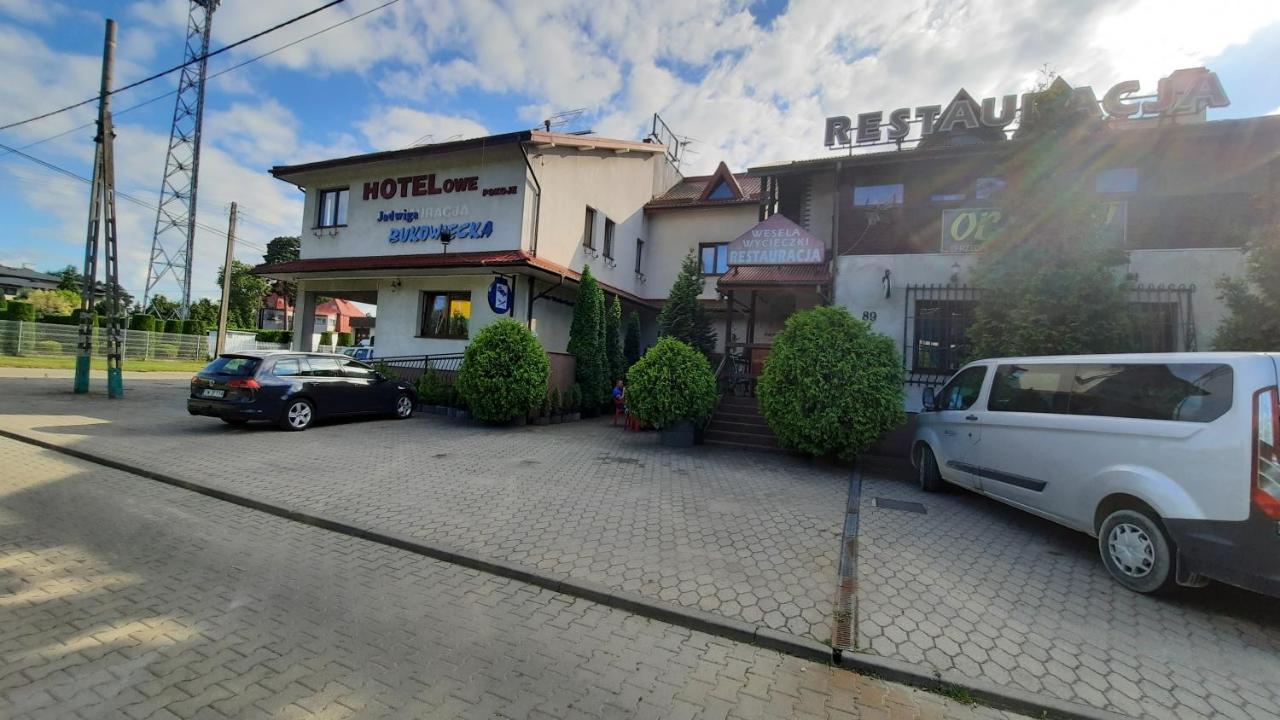 Hotelowe Pokoje J.Bukowiecka Tuszyn Exterior foto